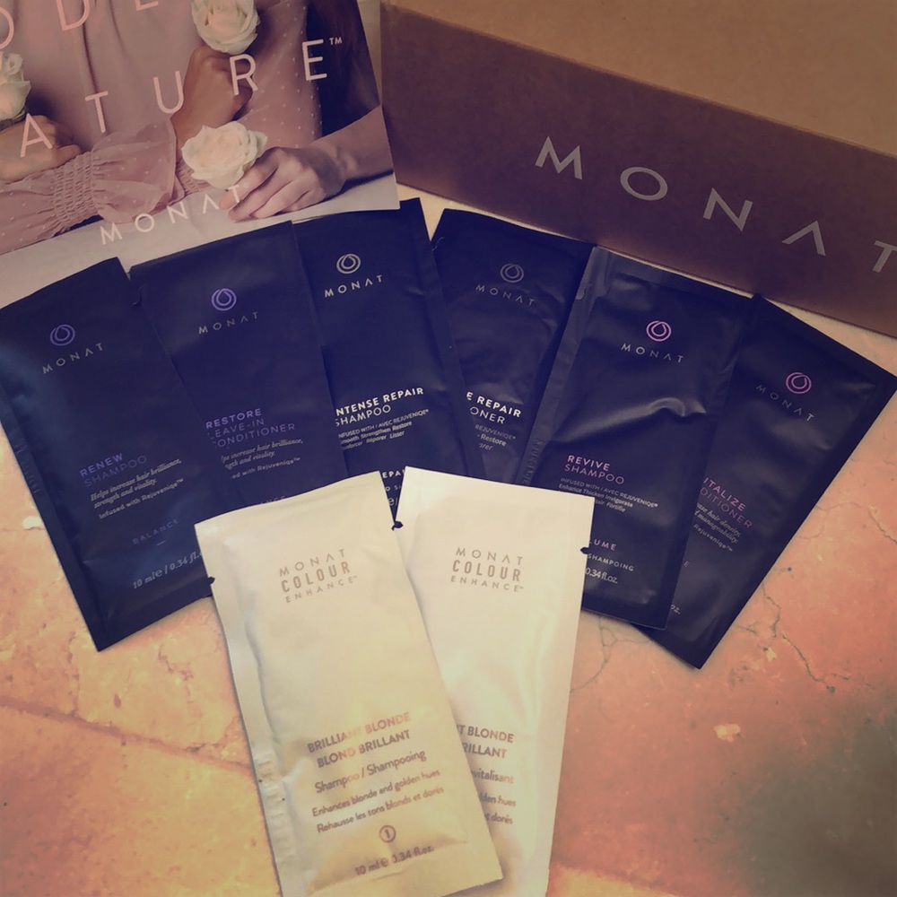 Monat sample kit